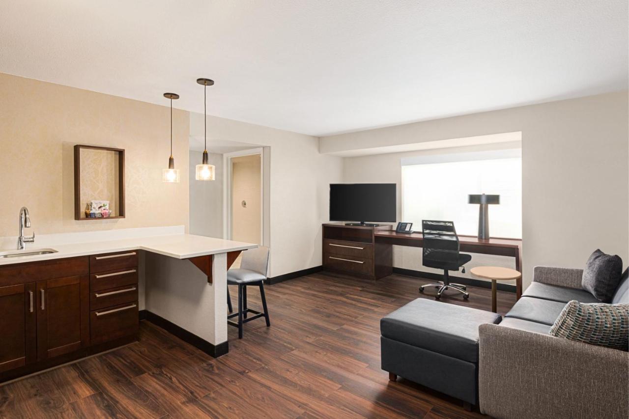 Residence Inn Denver Cherry Creek Bagian luar foto